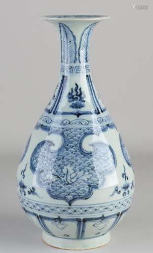 Chinese vase, H 29 cm.