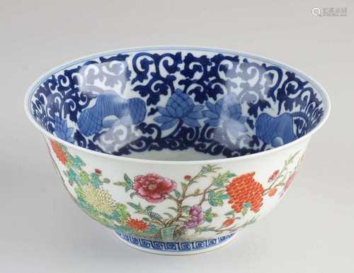 Chinese bowl Ø 18.3 cm.