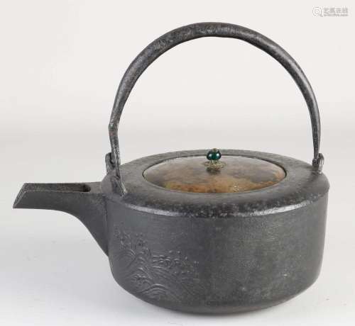 Chinese water pot Ø 16 cm.