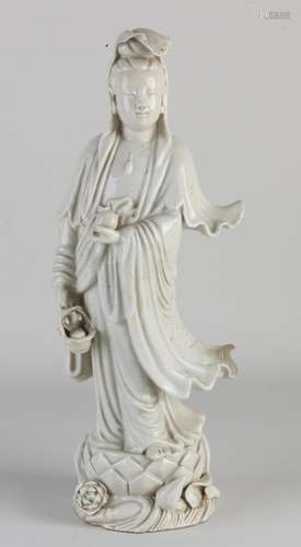 Antique Quan Yin, H 36 cm.