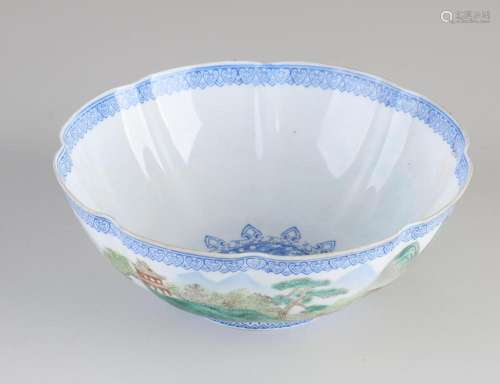 Chinese bowl, H 7.5 x Ø 18.5 cm.