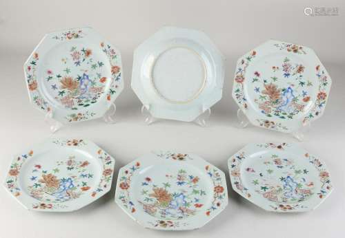 Six 18th century Chinese Family Rose plates, 21 x 21 cm.