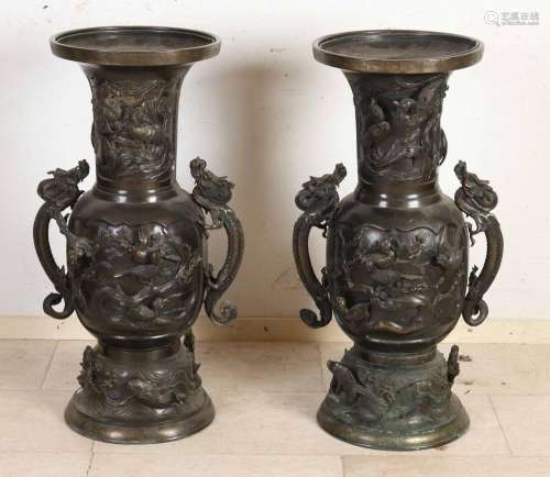 Capital antique Japanese bronze vases, H 77 cm.