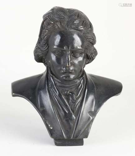 Bronze bust of Beethoven, 1900