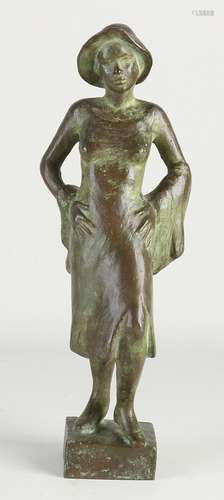 Bronze figure, Lady with hat