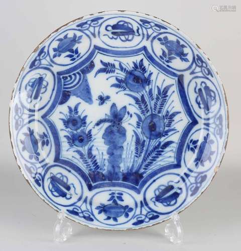 Large 18th century Delft dish Ø 35 cm.