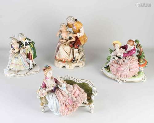 Porcelain figures (4x)