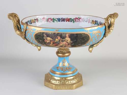 Porcelain bowl in Sevres style