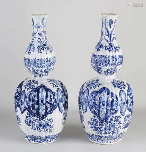 Two antique Delft vases, H 36 cm.