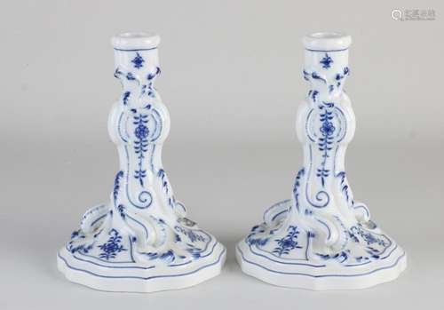 2x Porcelain Meissen candlesticks, H 18 cm.