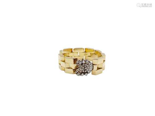 An Art Deco 18k gold bracelet