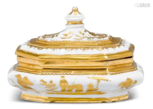 SUGAR BOWL WITH WITH GILT CHINOISERIE DECORATION