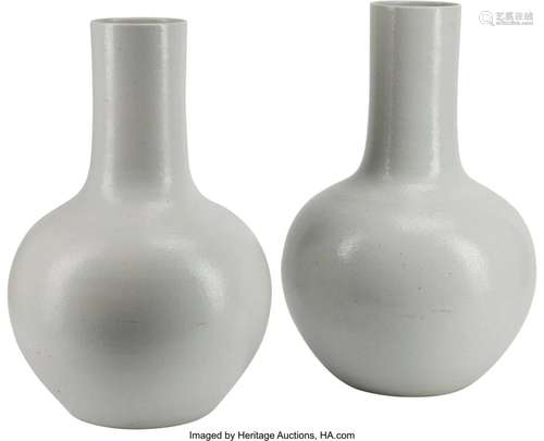 A Pair of Chinese White Glazed Porcelain Vases 2