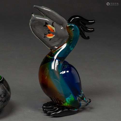 "Pelicano" Figura en cristal de Murano en varios c...