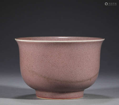 Rouge glazed bowl in Ming Dynasty