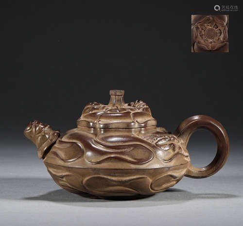 Purple clay pot in Qing Dynasty