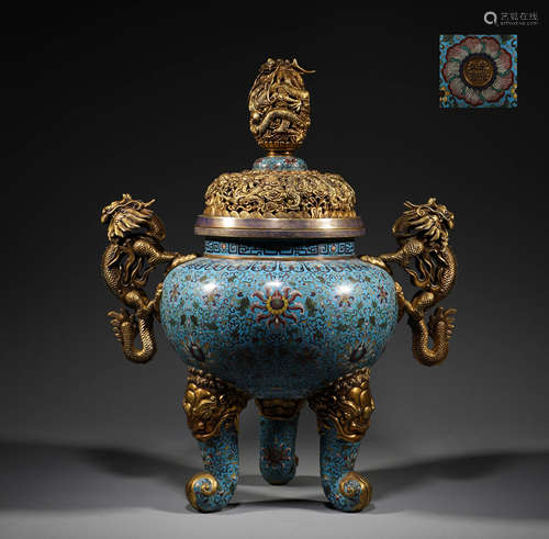 In the Qing Dynasty, copper Cloisonne three legged double ea...