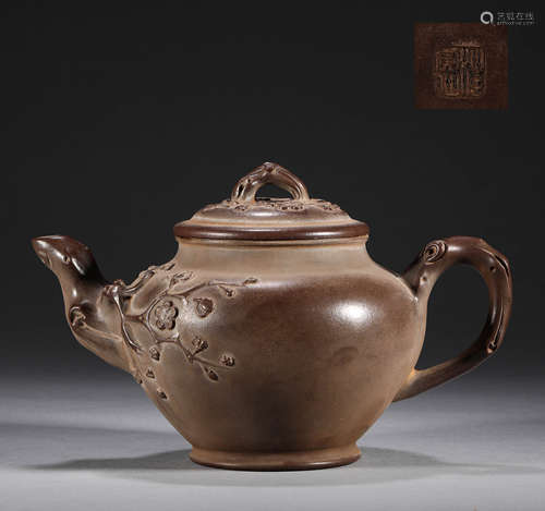 Purple clay pot in Qing Dynasty