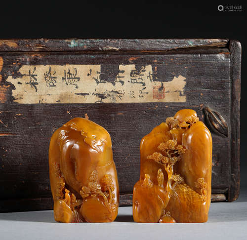 In the Qing Dynasty, there was a pair of Shoushan Tian Huang...