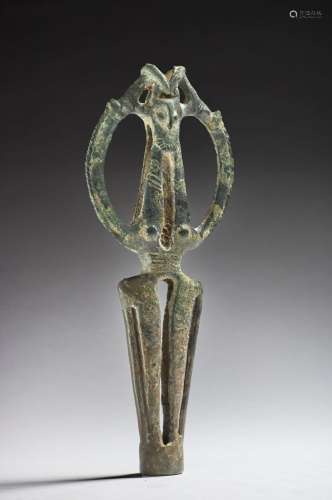 Idole épinglé en bronzeGoût du LuristanH. 22 cm