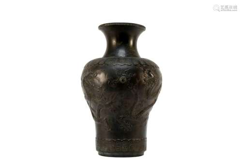 A gorgeous bronze dragon vase