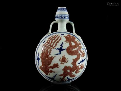 A Blue And White Iron-Red Vase