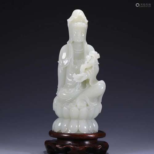 A Hetian Jade Figure Of Guanyin