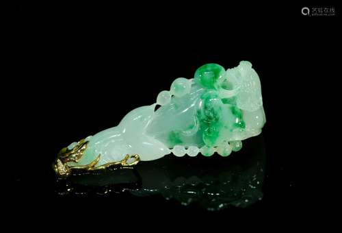 An exquisite jadeite 'Lotus' Pendant