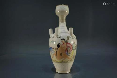 A Dingyao Famille-Rose Vase