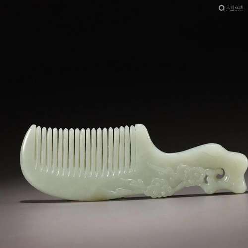 A Hetian Jade Comb