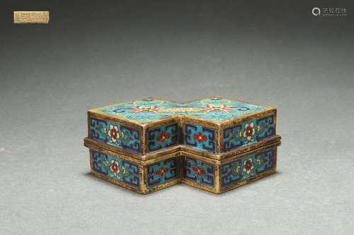 Cloisonne Covered Box, Qianlong Reign Period, Qing Dynasty