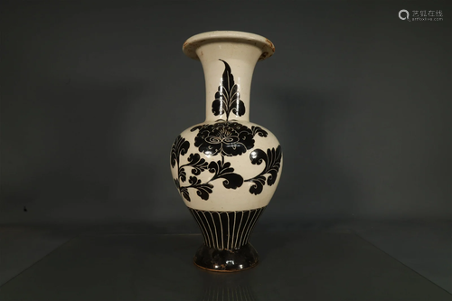 A Cizhouyao Flower Vase