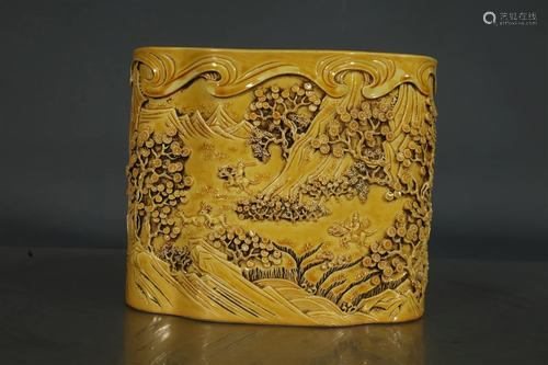 A Fine Yellow-Ground Brush Pot