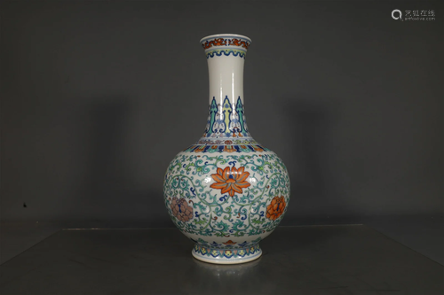 A Wonderful Blue And White Doucai Flower Vase