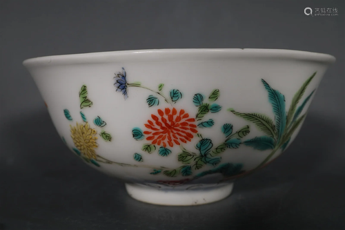 A Fabulous Famille-Rose Wormwood Pattern Bowl