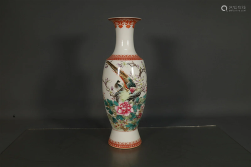 A Wonderful Famille-Rose Flower& Bird Vase