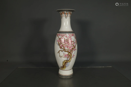 A Wonderful Famille-Rose Flower Vase