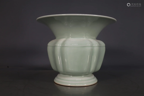 A Delicate Sky-Glazed Flower-From Gu-style Vase