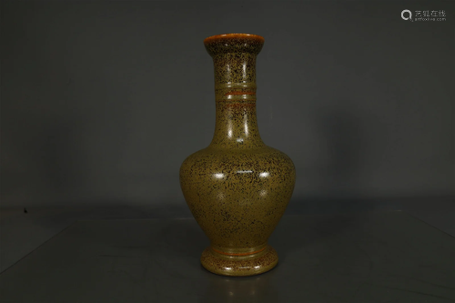 A Wonderful Tea-leaf Glazed Vase