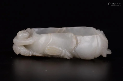 White Jade Lotus Shaped Brush Washer with Carved Leaves and ...