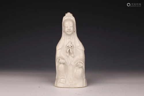 White Glazed Seated Buddhist Statue of Guanyin, Possibly Qin...