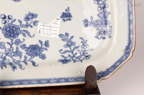 Export Blue and White Floral Pattern Fruit Plate, Qing Dynas...