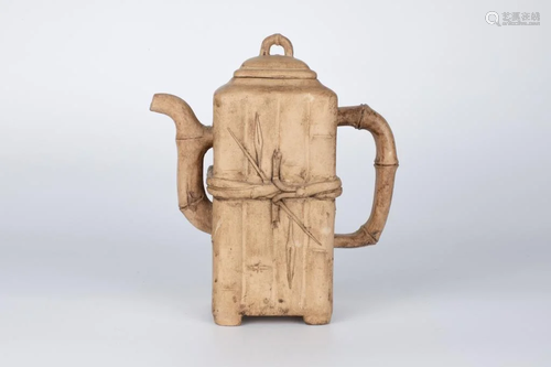 Yixing Zisha Teapot with Bamboo Design, Song Lujuan Mark