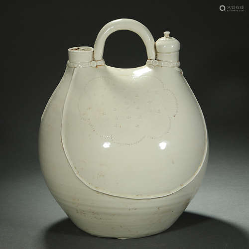 Liao Dynasty,White Glaze Leather Bag Pot