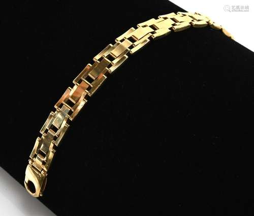 Very Fine 14K Gold Designer Bracelet