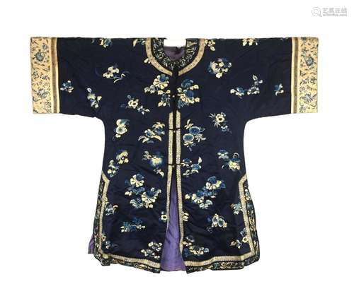 Antique Chinese Silk Embroidery Robe