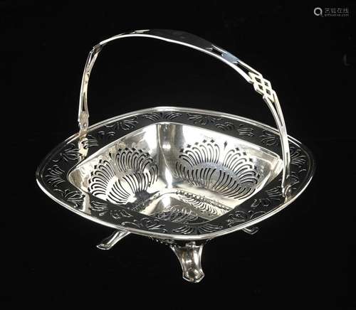 Towle Sterling Silver Large Pierced Fruit Basket