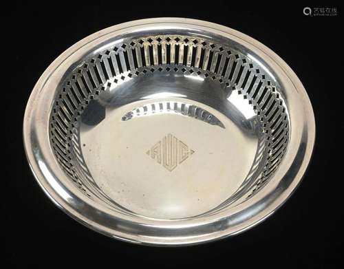 Towle Sterling Pierced Serving Bowl