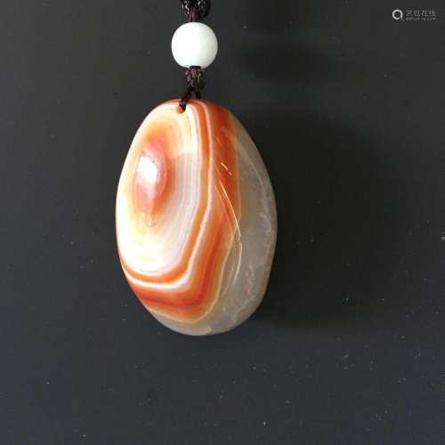 A agate pendent