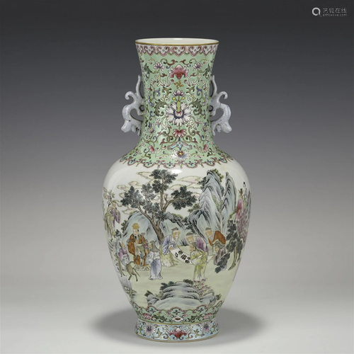 QING QIANLONG FAMILLE ROSE VASE